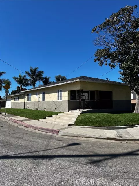 Torrance, CA 90502,22443 Meyler