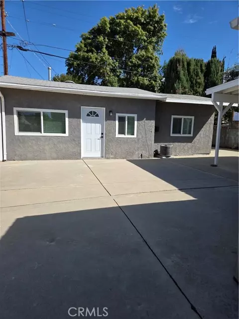 6956 Wystone B, Reseda, CA 91335