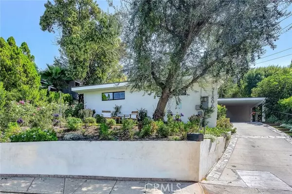 21806 Ybarra, Woodland Hills, CA 91364