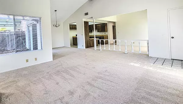 Oxnard, CA 93036,643 Holly AVE