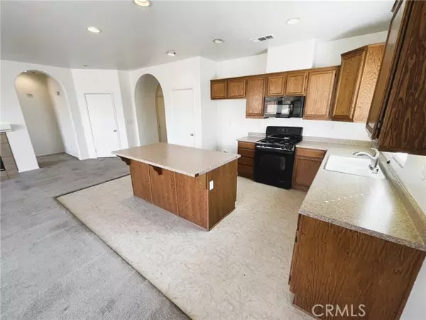 Victorville, CA 92392,13224 Dixon