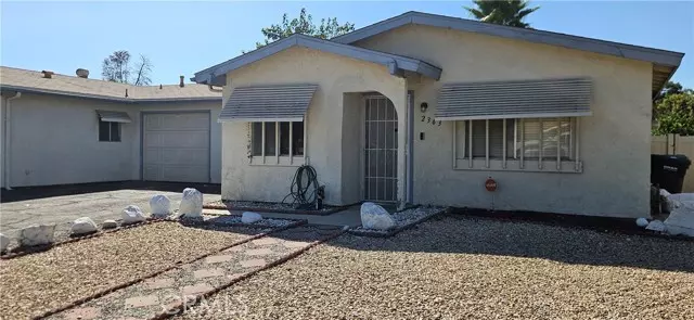 2363 W Oakland AVE, Hemet, CA 92545