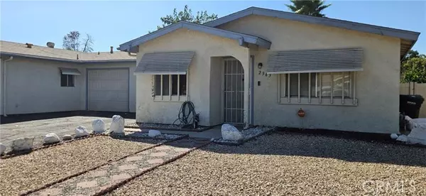 2363 W Oakland AVE, Hemet, CA 92545