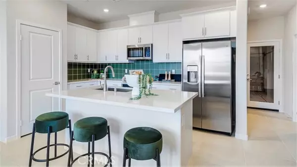 Ontario, CA 91761,2571 Cloudview Privado