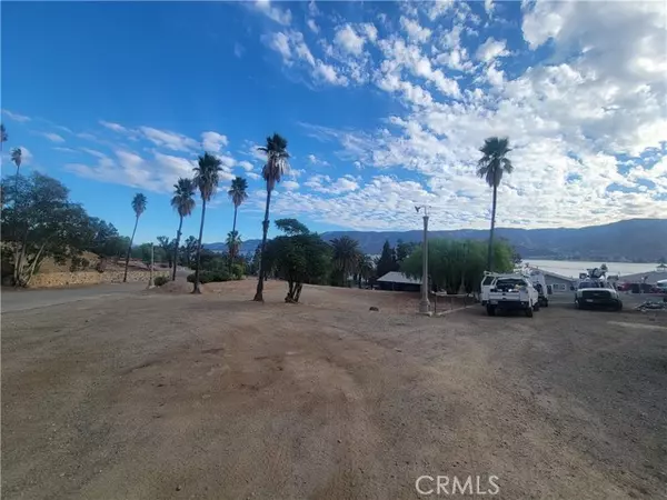 Lake Elsinore, CA 92277,0 Lawrence WAY