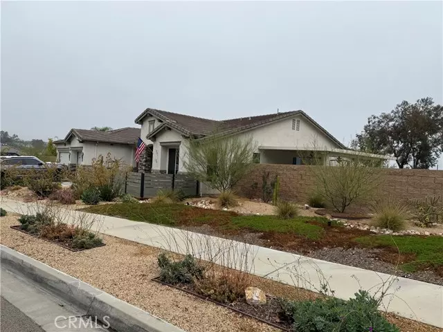 4225 W Riviera, Corona, CA 92883