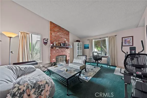 Lake Elsinore, CA 92530,127 N Massachusetts