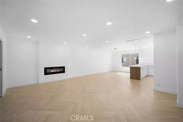 Burbank, CA 91504,9647 Via Torino