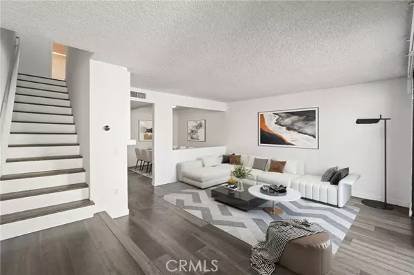 22038 Vanowen St. 215, Woodland Hills, CA 91303