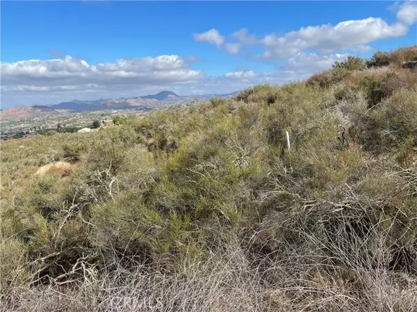 1 Esplendida WAY, Temecula, CA 92592