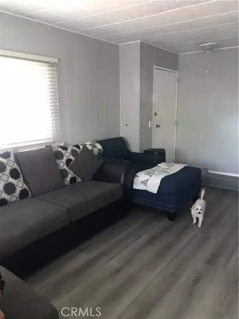 Hesperia, CA 92345,19190 Hinton ST