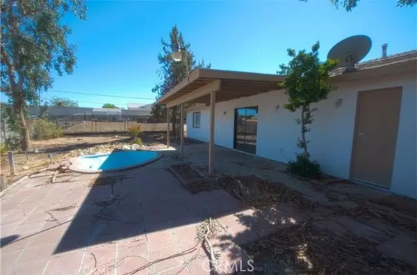 Victorville, CA 92395,16654 Sholic St