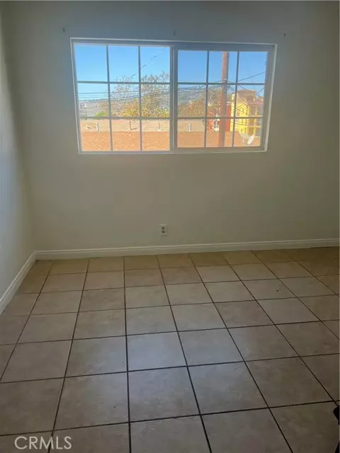 San Pedro, CA 90731,811 S Centre ST 4