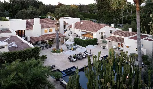 Rancho Santa Fe, CA 92067,6977 Las Colinas