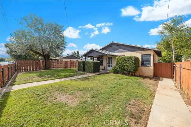 725 Michigan AVE, Beaumont, CA 92223