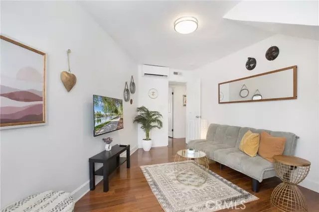 San Clemente, CA 92672,140 Avenida Algodon D