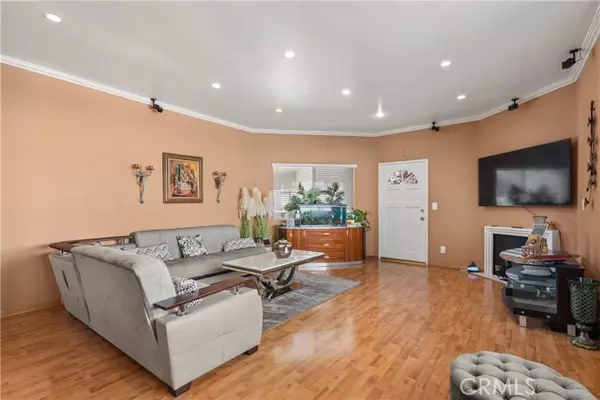 Burbank, CA 91501,620 N 6th ST 106