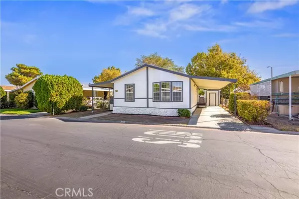 45111 25th 52, Lancaster, CA 93535
