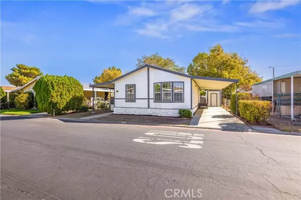 45111 25th 52, Lancaster, CA 93535