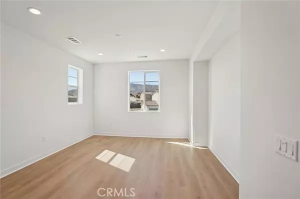 Palmdale, CA 93551,4025 Saddlewood DR