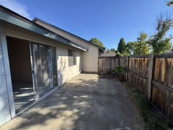 Escondido, CA 92027,2469 Turnbridge