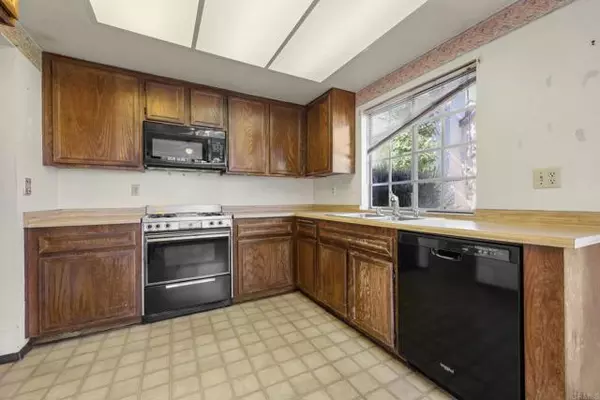 Escondido, CA 92027,2469 Turnbridge