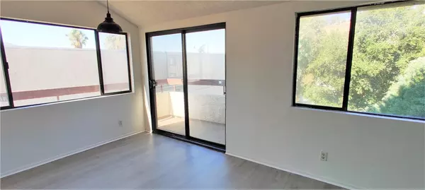 Canyon Country, CA 91387,18126 W Sundowner Wy. 1142