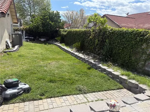 Rialto, CA 92376,956 N Sandalwood