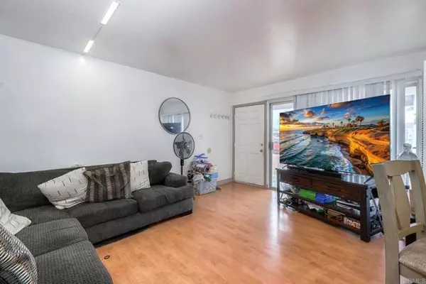 Chula Vista, CA 91910,776 Oaklawn AVE