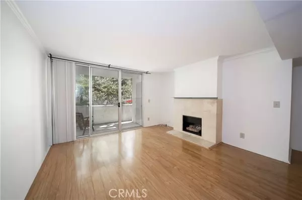 5325 Newcastle 108, Encino, CA 91316