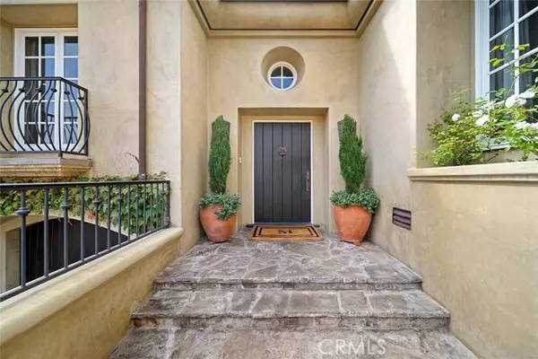 Laguna Beach, CA 92651,839 Emerald Bay