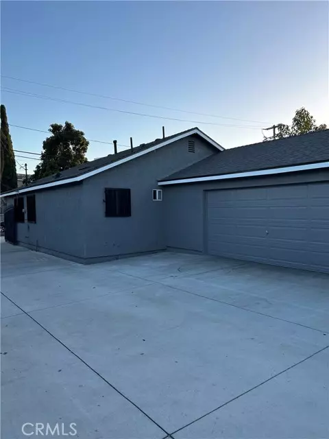 Long Beach, CA 90805,127 E 49th