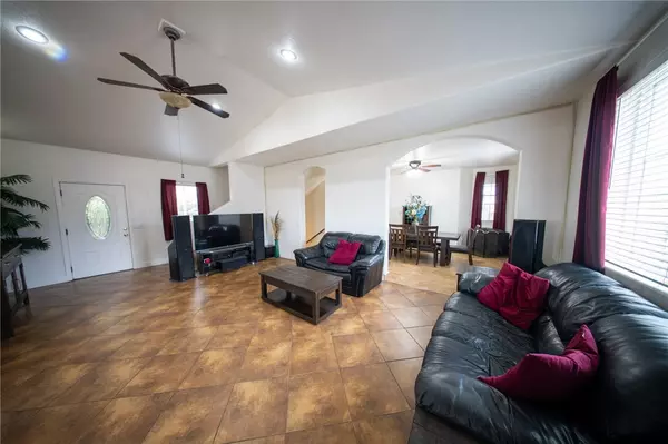 Tehachapi, CA 93561,19701 Dovetail