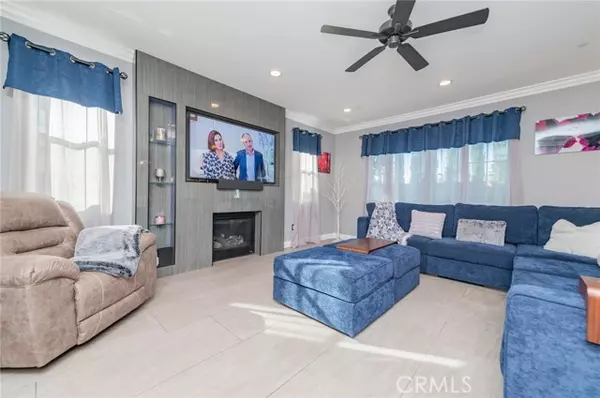 Bellflower, CA 90706,10121 1/5 Washington ST