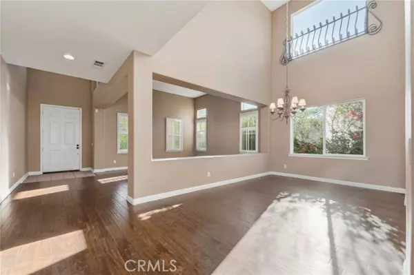 Canyon Country, CA 91351,28459 Falcon Crest