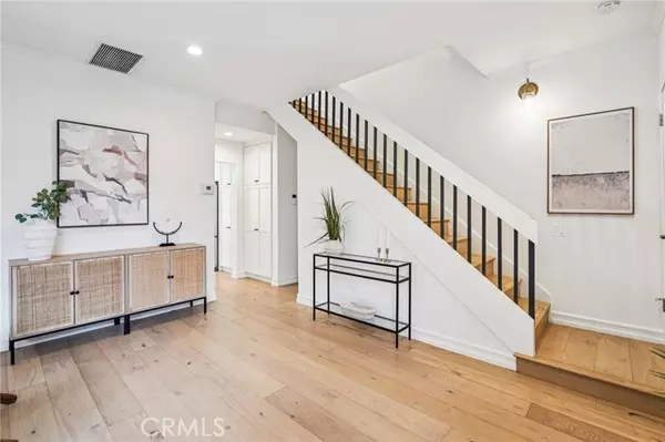 Santa Monica, CA 90402,713 9th ST 3