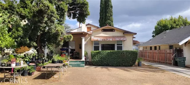 124 N Parkwood, Pasadena, CA 91107