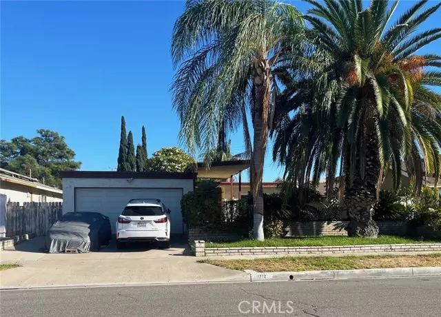 1712 N Glenview AVE, Anaheim, CA 92807