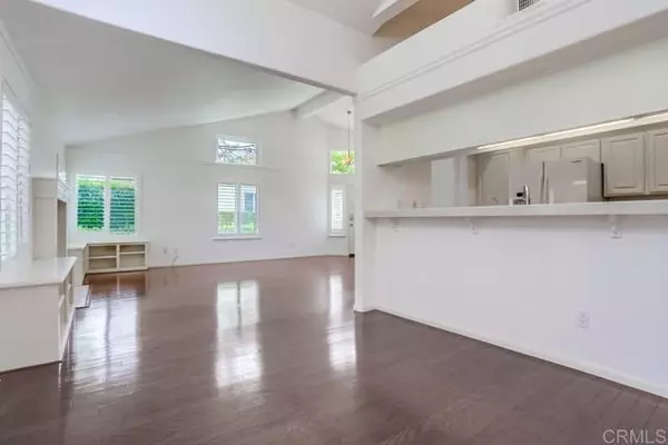 Escondido, CA 92026,8949 Circle R View LN