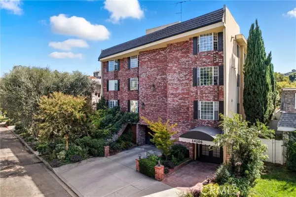 Sherman Oaks, CA 91423,14106 Dickens 302