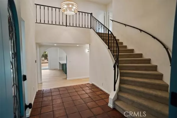 Burbank, CA 91506,1925 W Parkside AVE