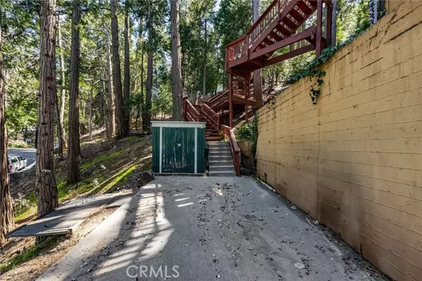 Crestline, CA 92325,24333 Horst DR