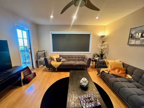 Granada Hills, CA 91344,15654 Hillview 18
