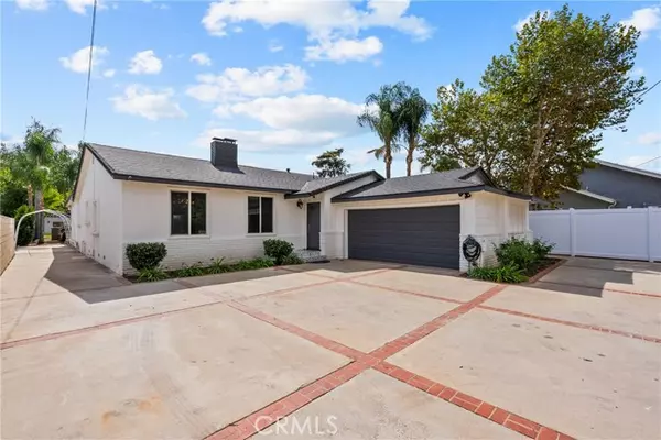 Woodland Hills, CA 91367,23036 Burbank