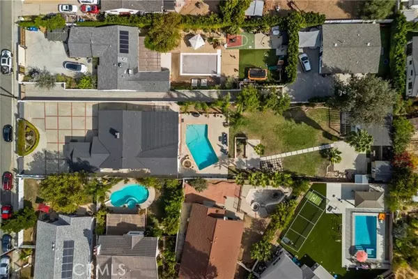 Woodland Hills, CA 91367,23036 Burbank