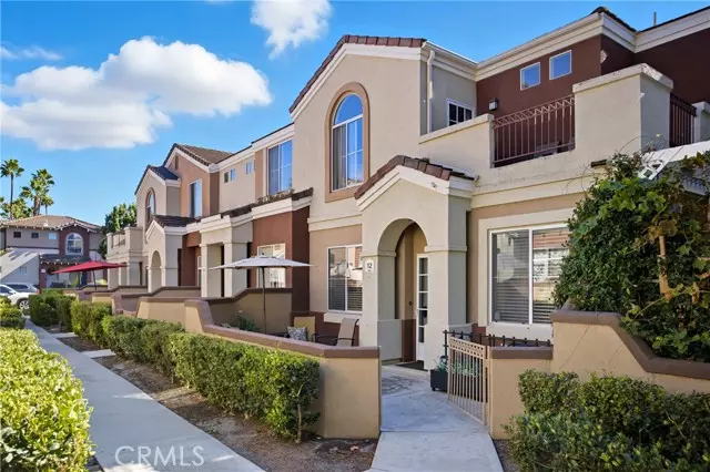 Lake Forest, CA 92610,12 Anacapa CT