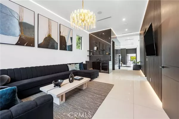 Bel Air, CA 90077,677 Nimes RD