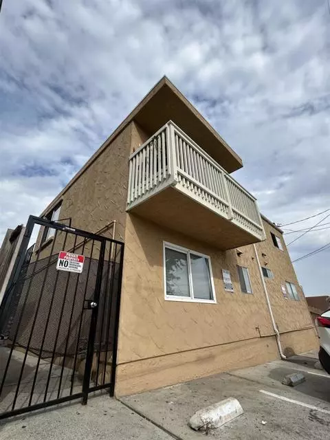 San Diego, CA 92105,2621 Highland AVE