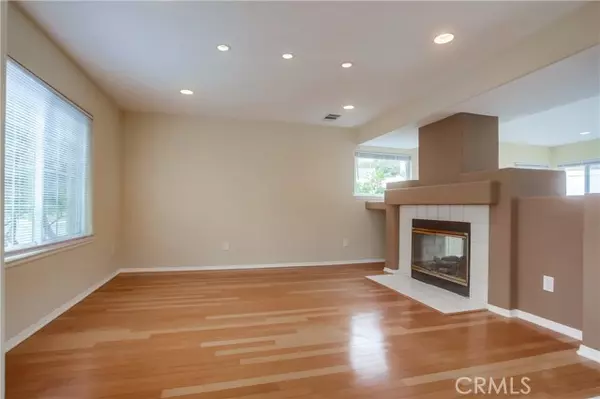 Aliso Viejo, CA 92656,47 Santa Monica ST