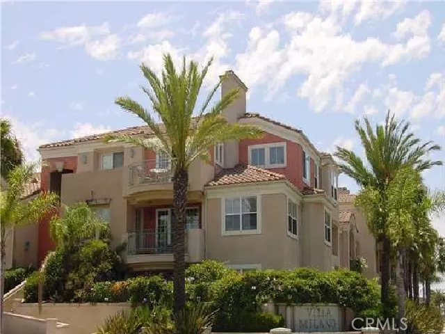 5142 Warner Ave 205, Huntington Beach, CA 92649